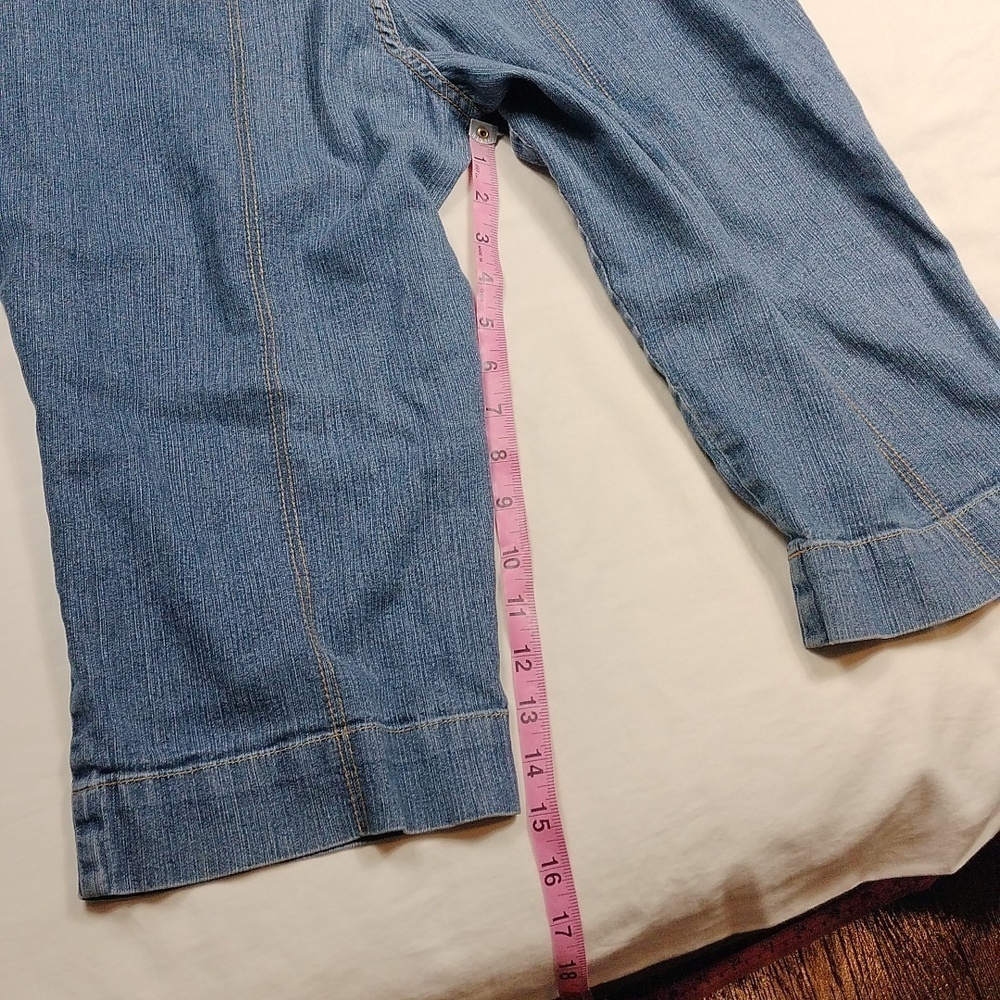 What's Hot Women's Jean Capris Size 16 - Picture 13 of 15